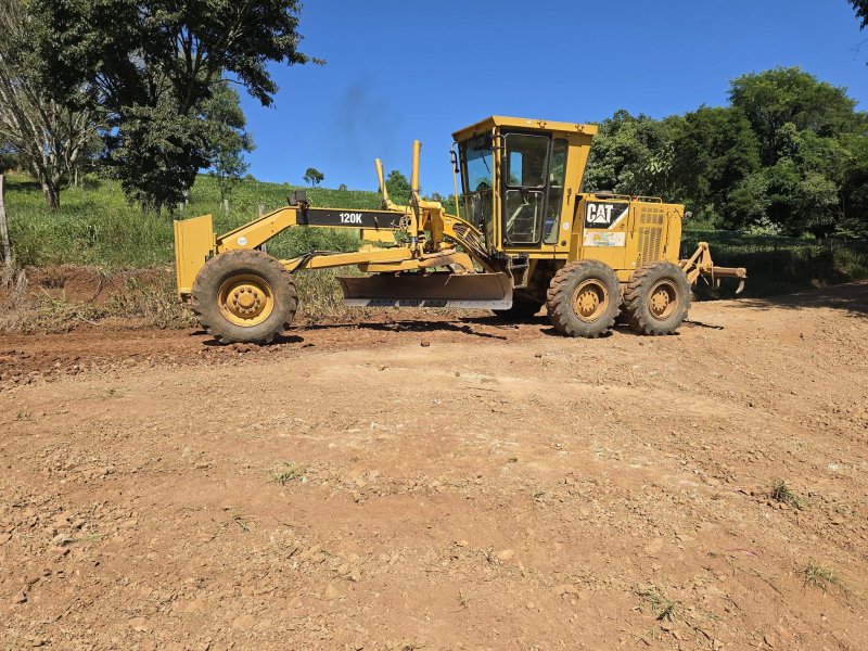Secretaria de Viação e Transportes intensifica recuperação na estrada do Campo Verde